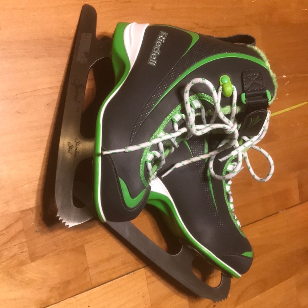 Kids Rieddell ice skates size 13